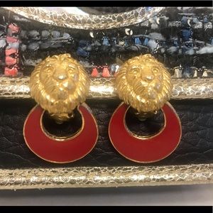 🔆 David Hill golden lion clip-on earrings